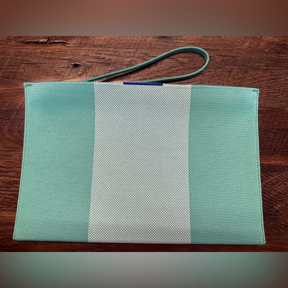 Rothy’s Jade Essential Pouch